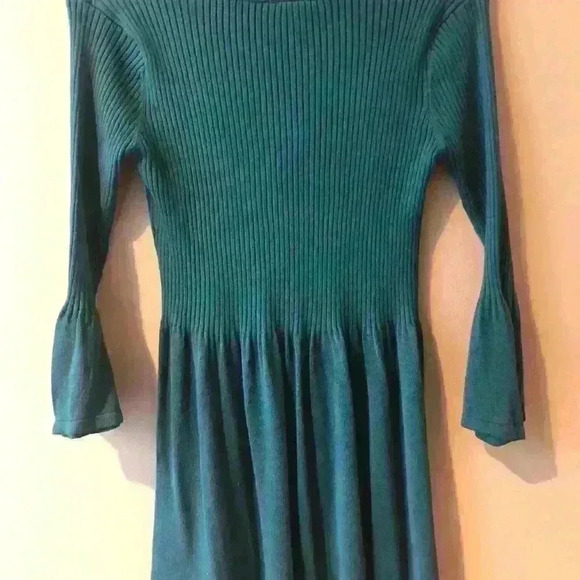 Falls Creek Girls Hunter Green Dress. - Picture 3 of 3